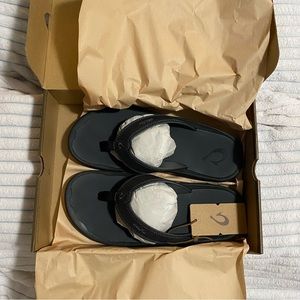 OluKai Hawaiian Sandals